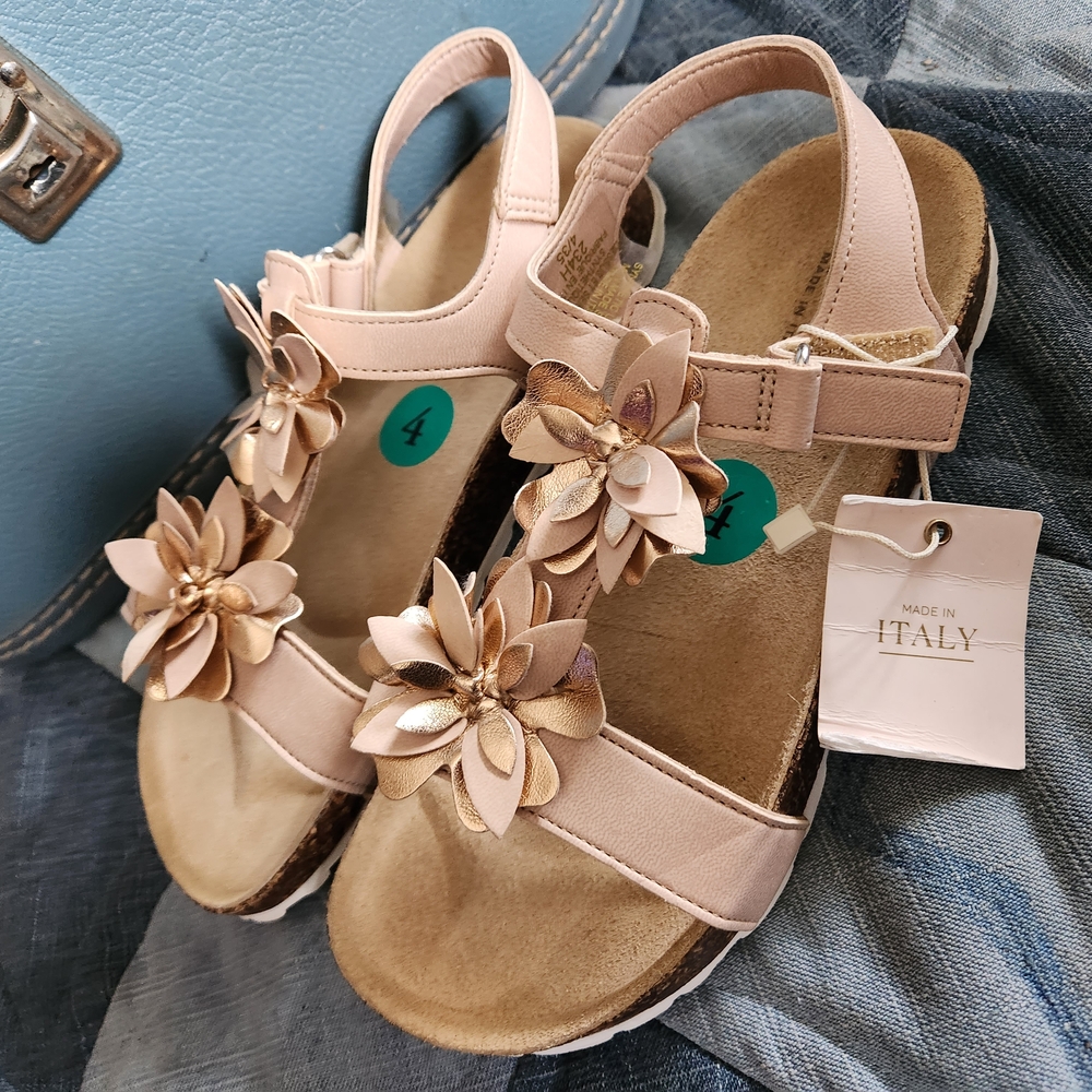 New Child Size 4 Embellished Sandles